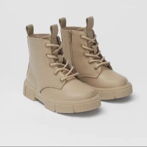 Zara Toddler Boots- Like new (9.5T) unisex